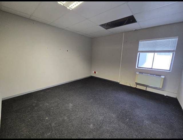170M² OFFICE TO LET IN TYGER VALLEY